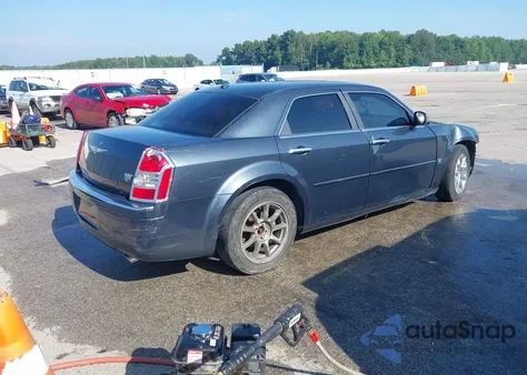 2007 Chrysler 300C z USA, uszkodzony, nr VIN 2C3KA63H17H786962
